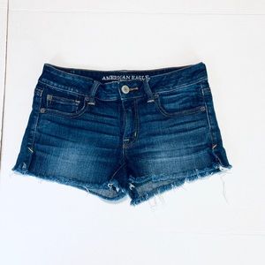 Short woman America Eagle size 6
